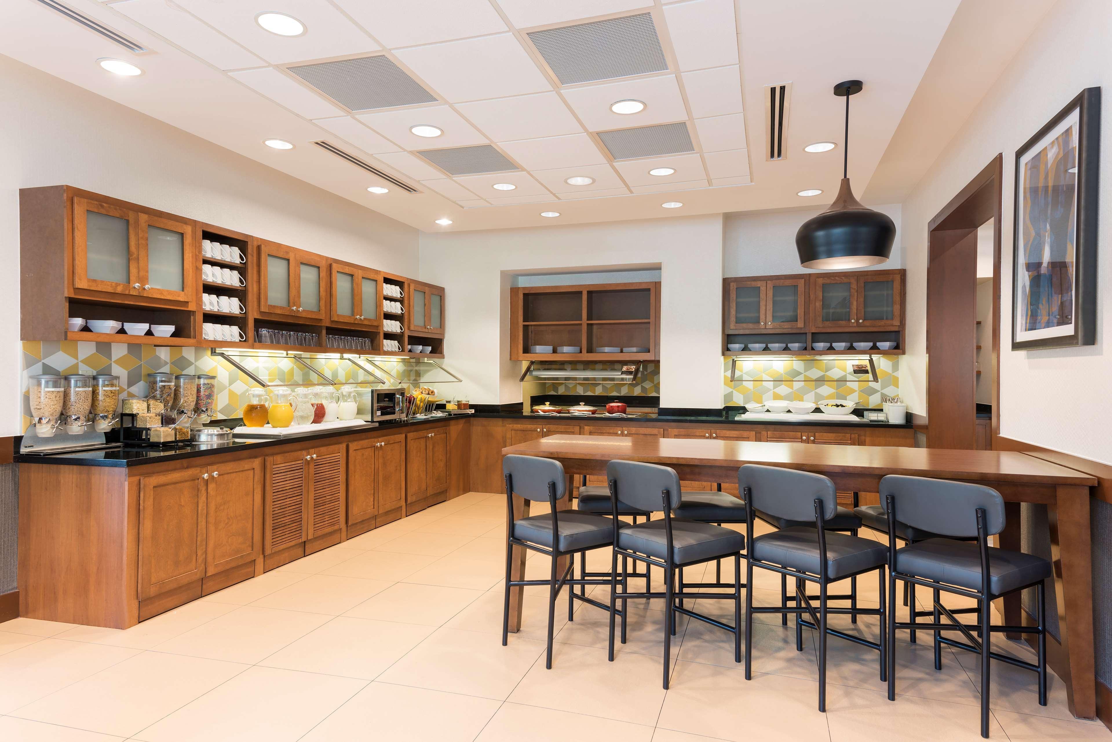 Hyatt Place Sarasota/Bradenton エクステリア 写真