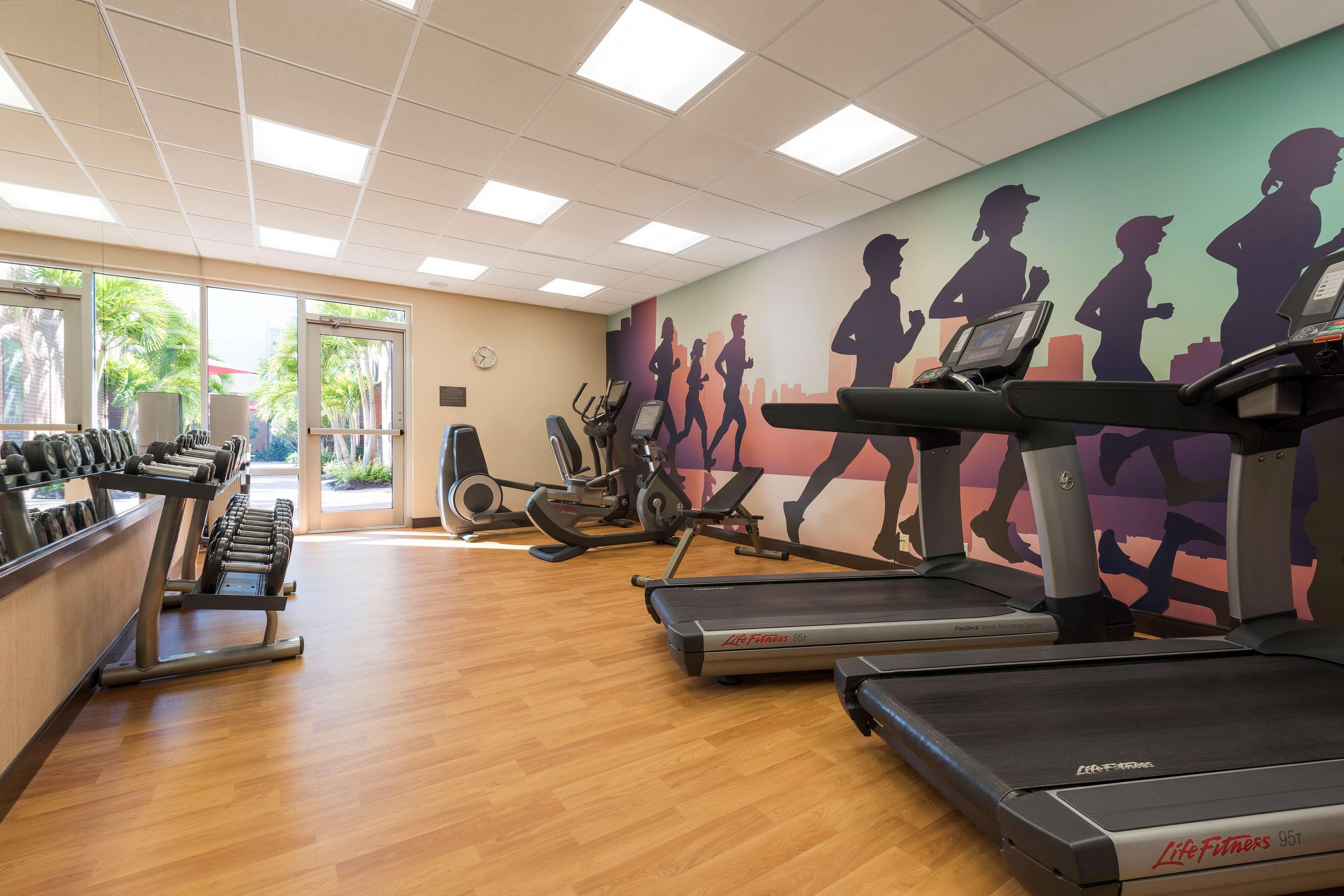 Hyatt Place Sarasota/Bradenton エクステリア 写真